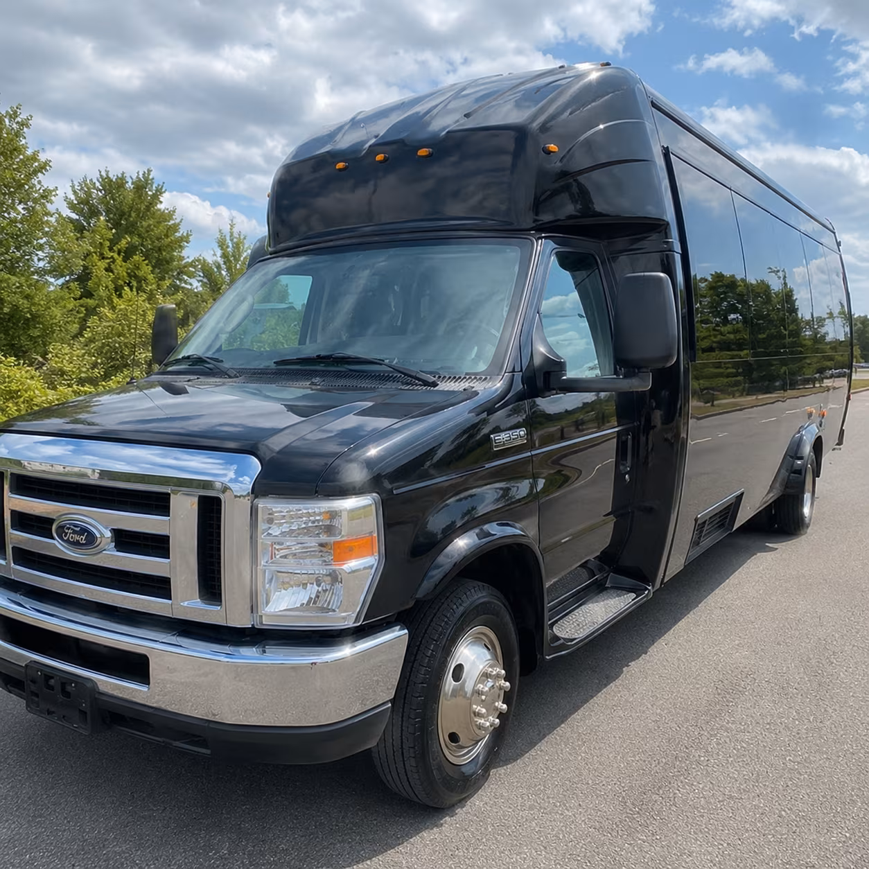 Kenner Homecoming & Prom Party Bus Rentals