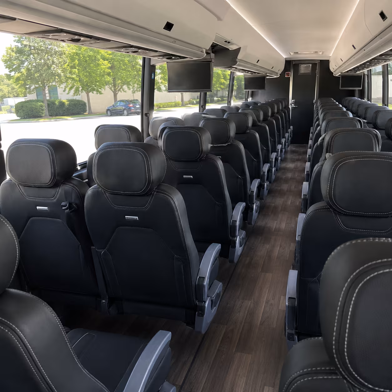New Orleans Airport Shuttles & Transportation
