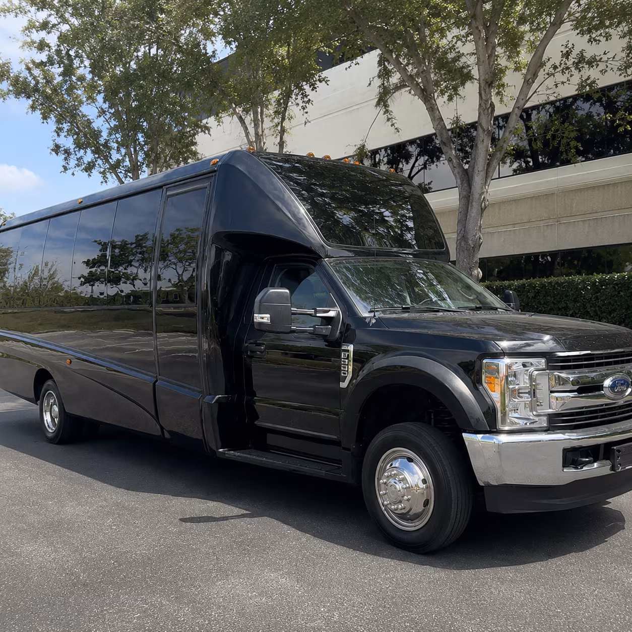 New Orleans Prom & Homecoming Transportation party bus exterior