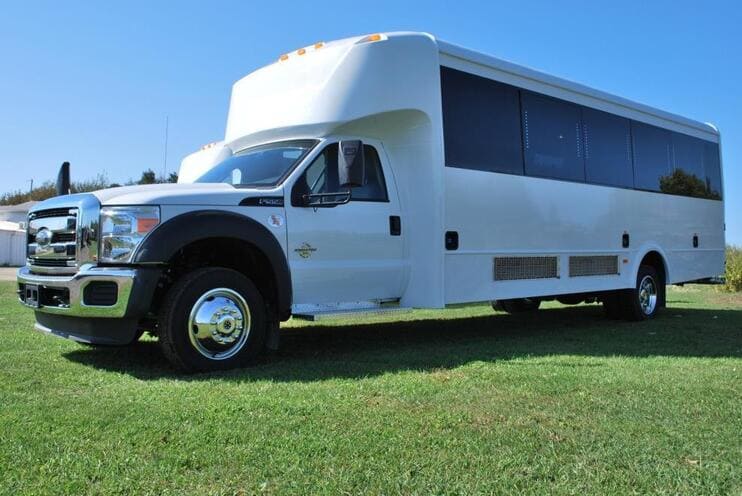 Lake Charles 15-35 Passenger Minibuses